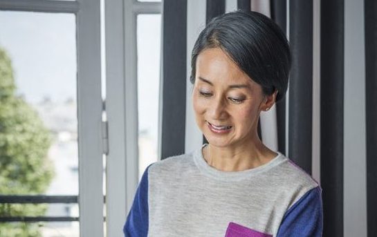 中村江里子さんの元気の出し方 アイロンがけは T Bolan を鼻歌まじりに Esseonline エッセ オンライン 中村江里子さんの元気の出し方 アイロンがけは T Bolan を鼻歌まじりに Esseonline エッセ オンライン