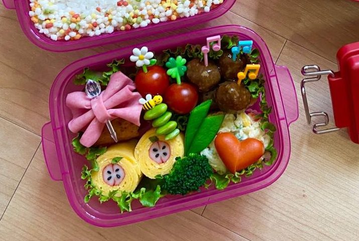 お弁当のすき間にハムリボン 入れるだけでかわいい簡単デコおかず Esseonline エッセ オンライン お弁当のすき間にハムリボン 入れるだけでかわいい簡単デコおかず Esseonline エッセ オンライン