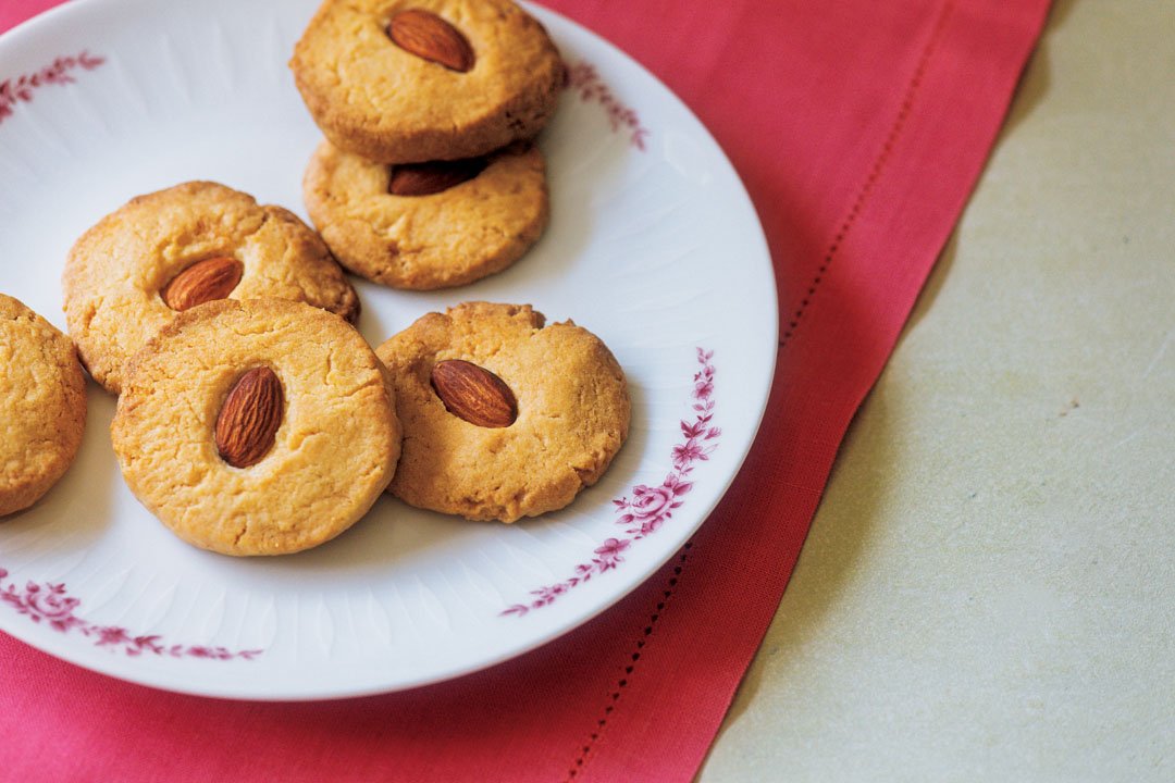 型いらずで簡単 中華風アーモンドクッキー 口の中でホロホロに Esseonline エッセ オンライン