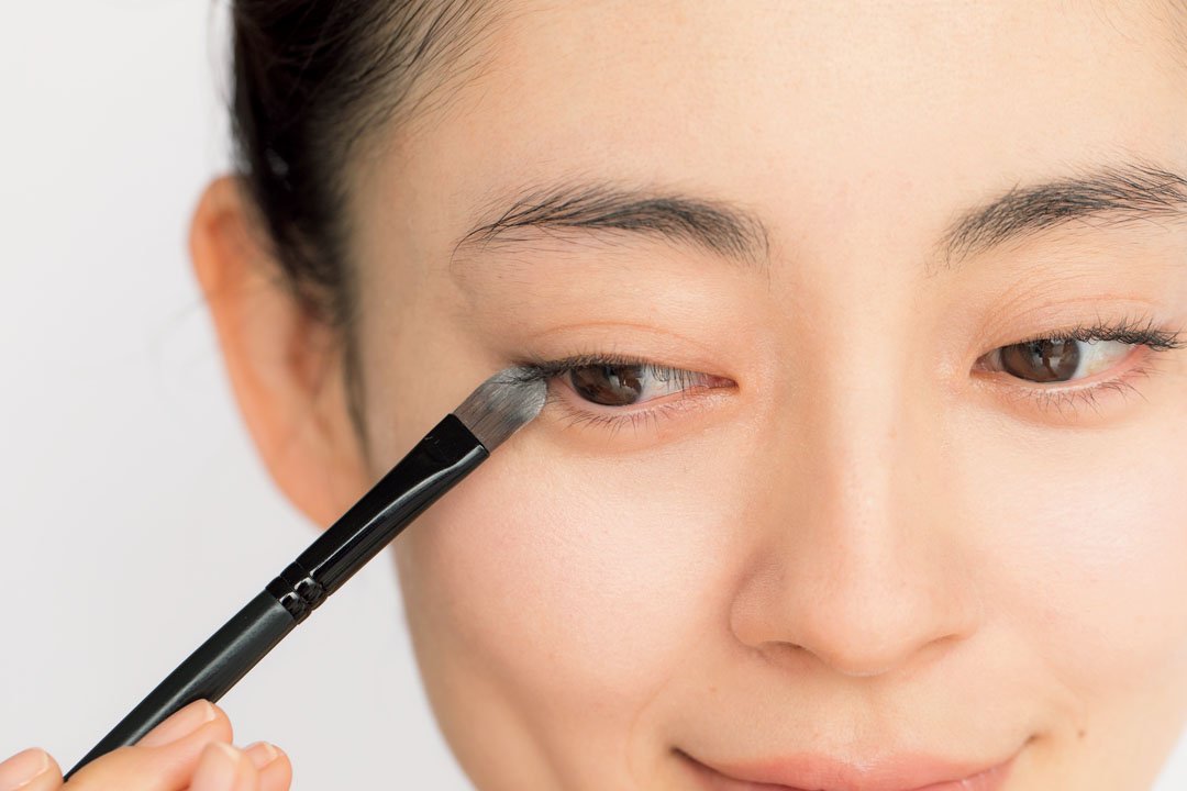 もう夕方にパンダ目まろ眉にならない 朝一発でキメるメイク Esseonline エッセ オンライン