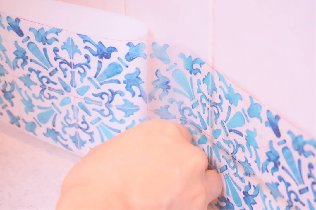 賃貸でも使えるおしゃれな防水テープ 水回りの掃除もラクに Esseonline エッセ オンライン